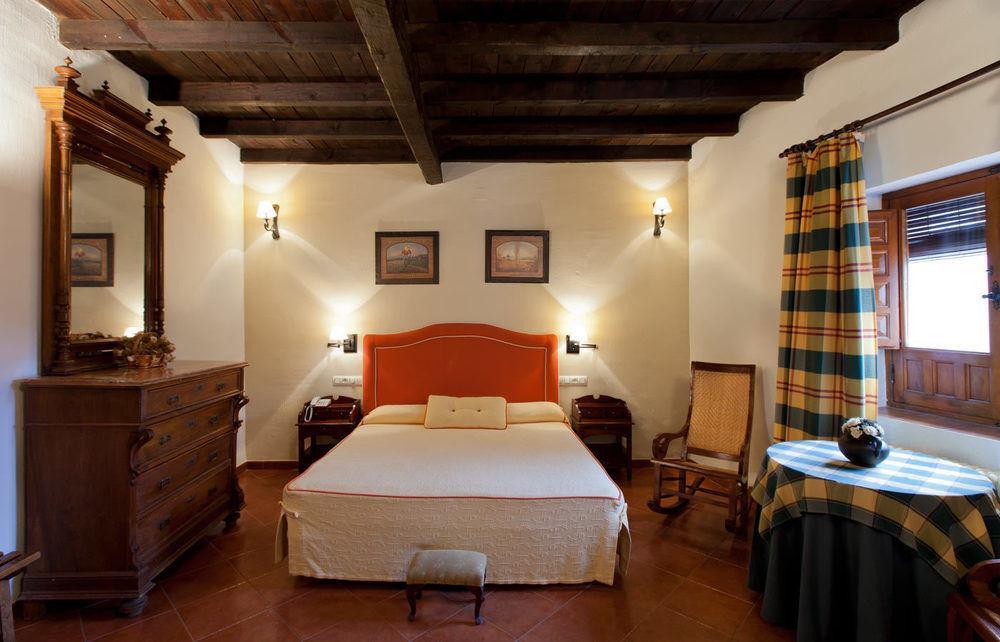 Hotel Resort Cueva Del Fraile เกว็งกา ภายนอก รูปภาพ