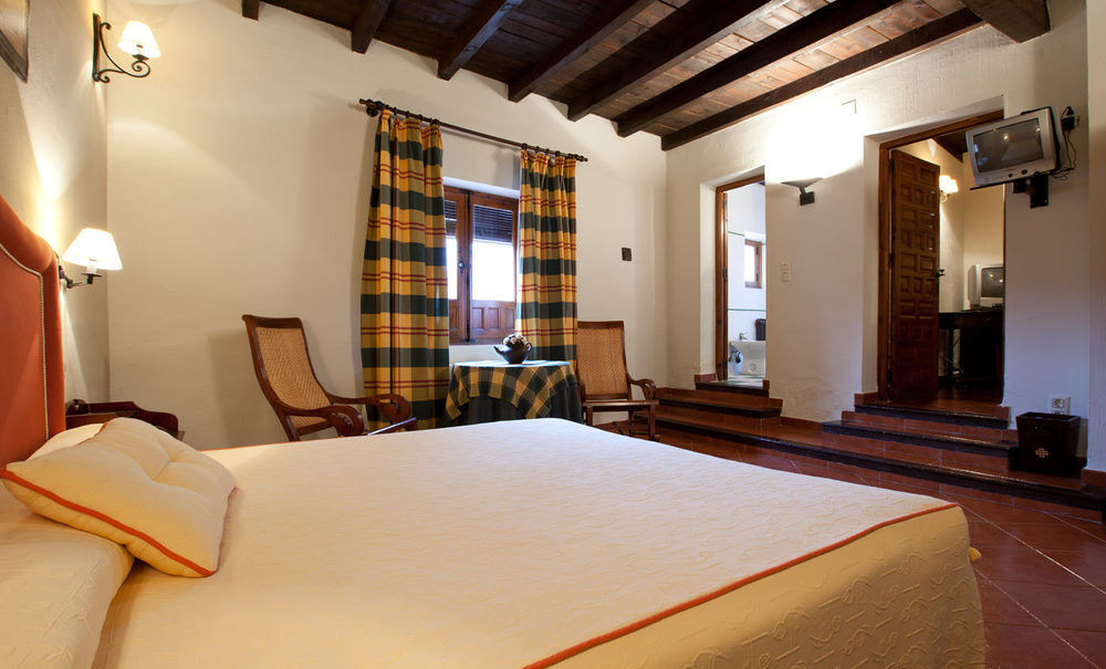 Hotel Resort Cueva Del Fraile เกว็งกา ภายนอก รูปภาพ
