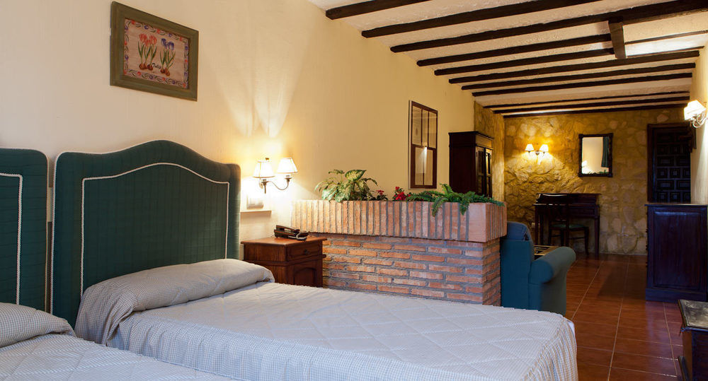 Hotel Resort Cueva Del Fraile เกว็งกา ภายนอก รูปภาพ