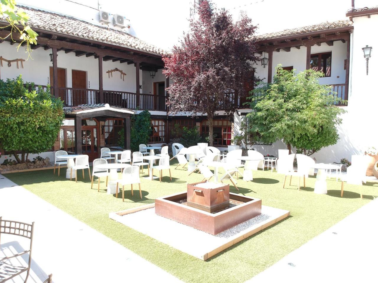 Hotel Resort Cueva Del Fraile เกว็งกา ภายนอก รูปภาพ