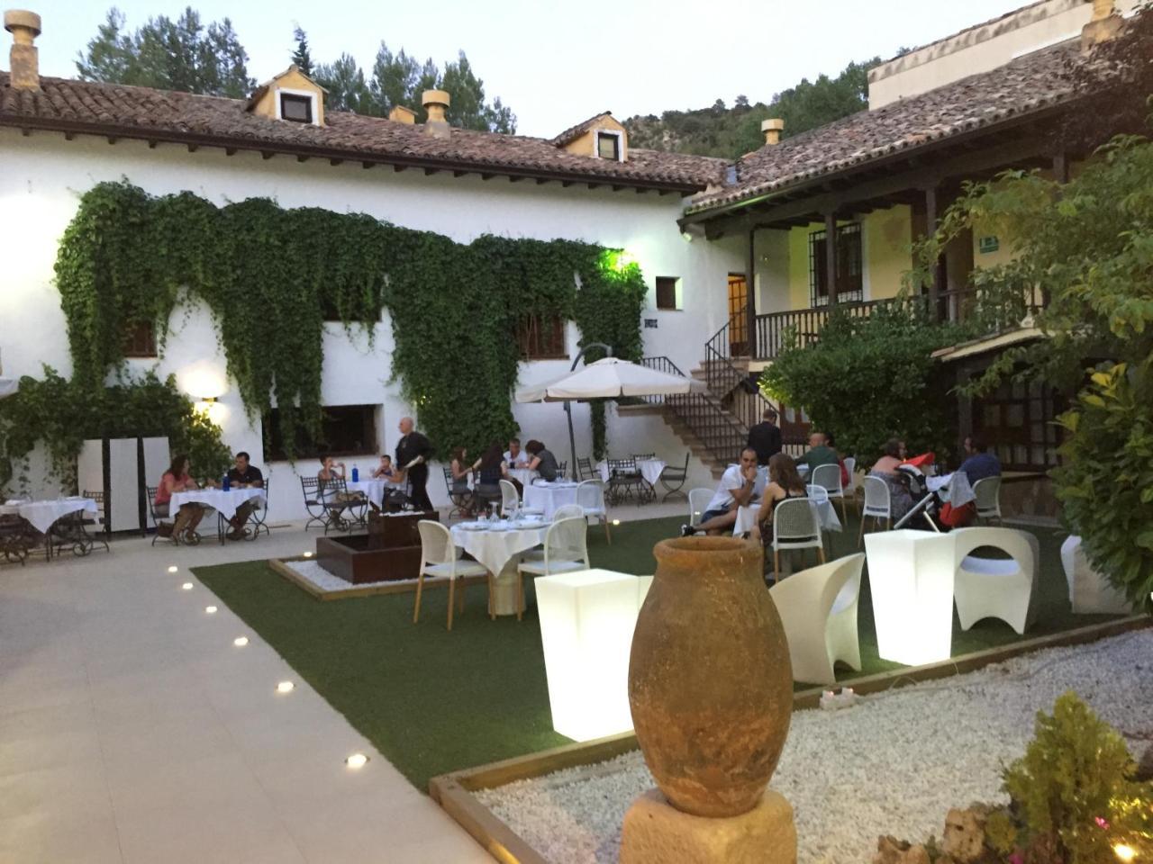 Hotel Resort Cueva Del Fraile เกว็งกา ภายนอก รูปภาพ