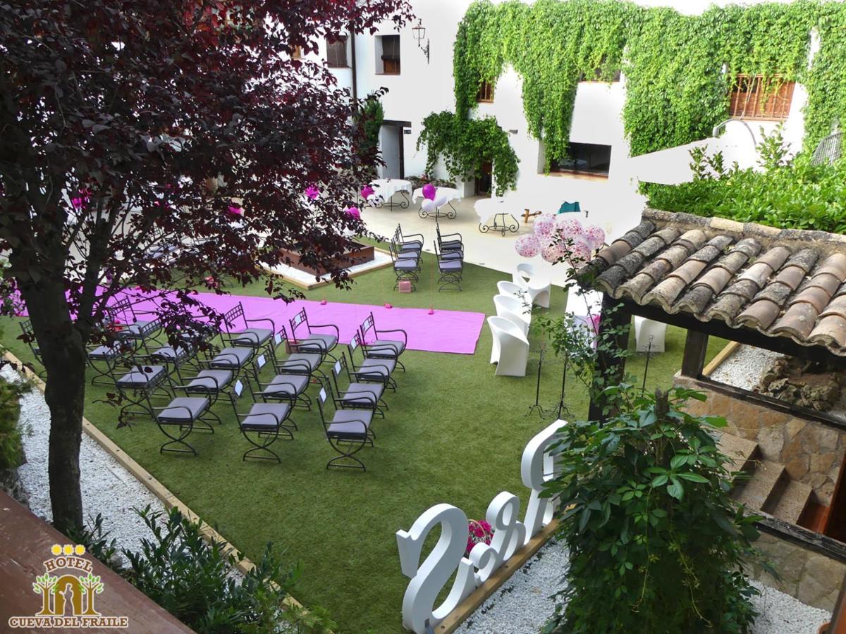 Hotel Resort Cueva Del Fraile เกว็งกา ภายนอก รูปภาพ